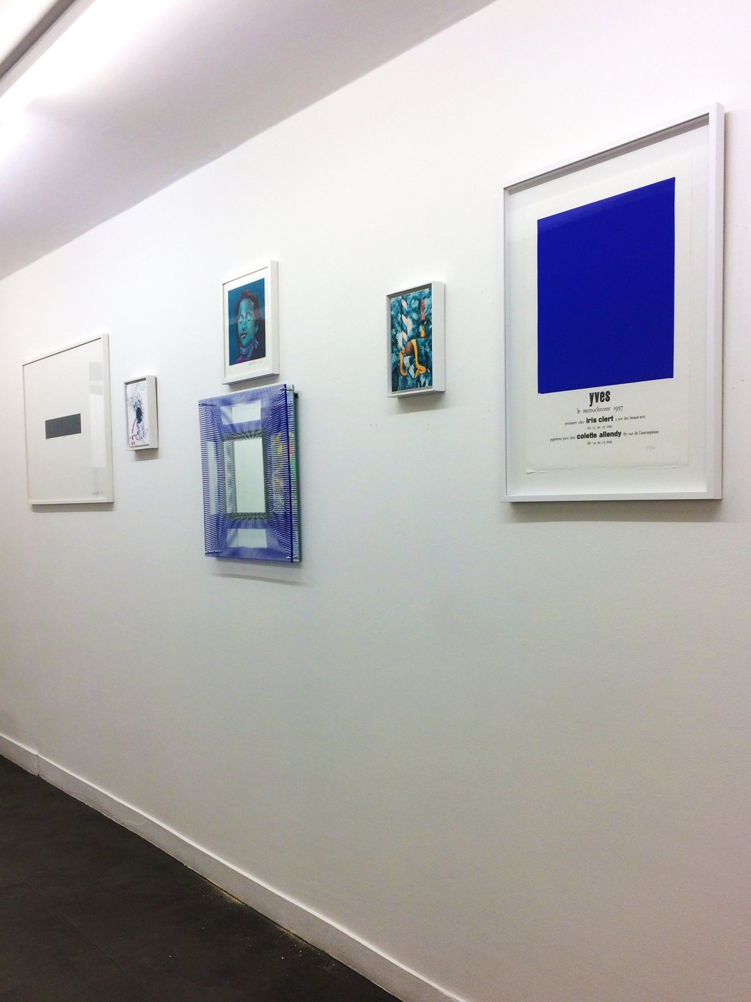 Colors, installation view with Yves Klein, Galerie Dilecta